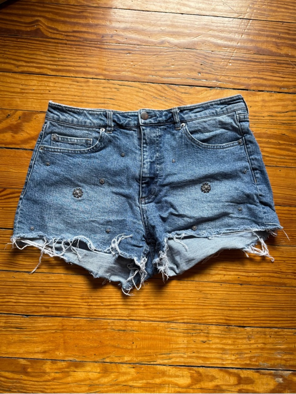 Women’s Denim Shorts with Metal Details